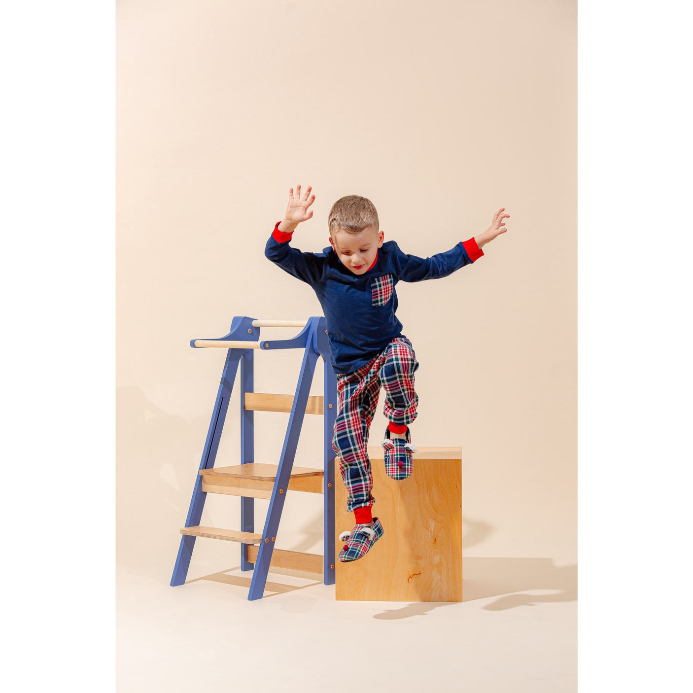 Duck Woodworks Transformable Kitchen Tower Blue