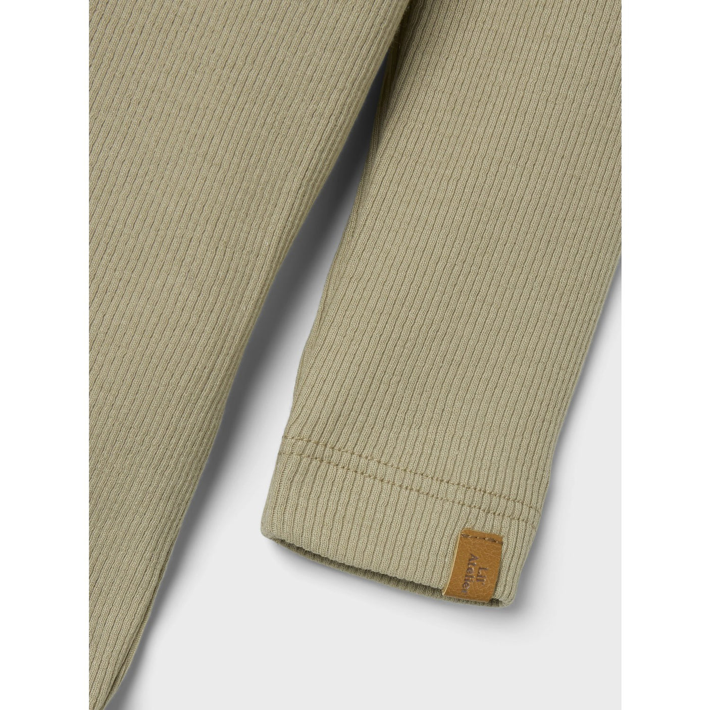 Lil'Atelier Moss Gray Gago Fan Slim Body