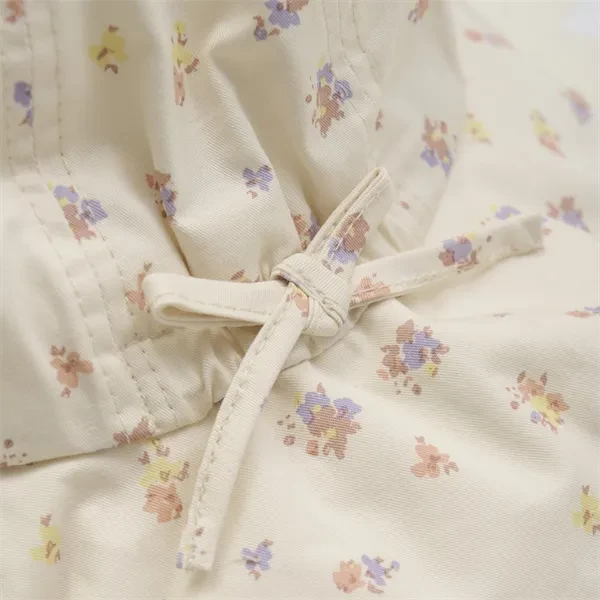 En Fant Sun Hat With Strings Eggnog