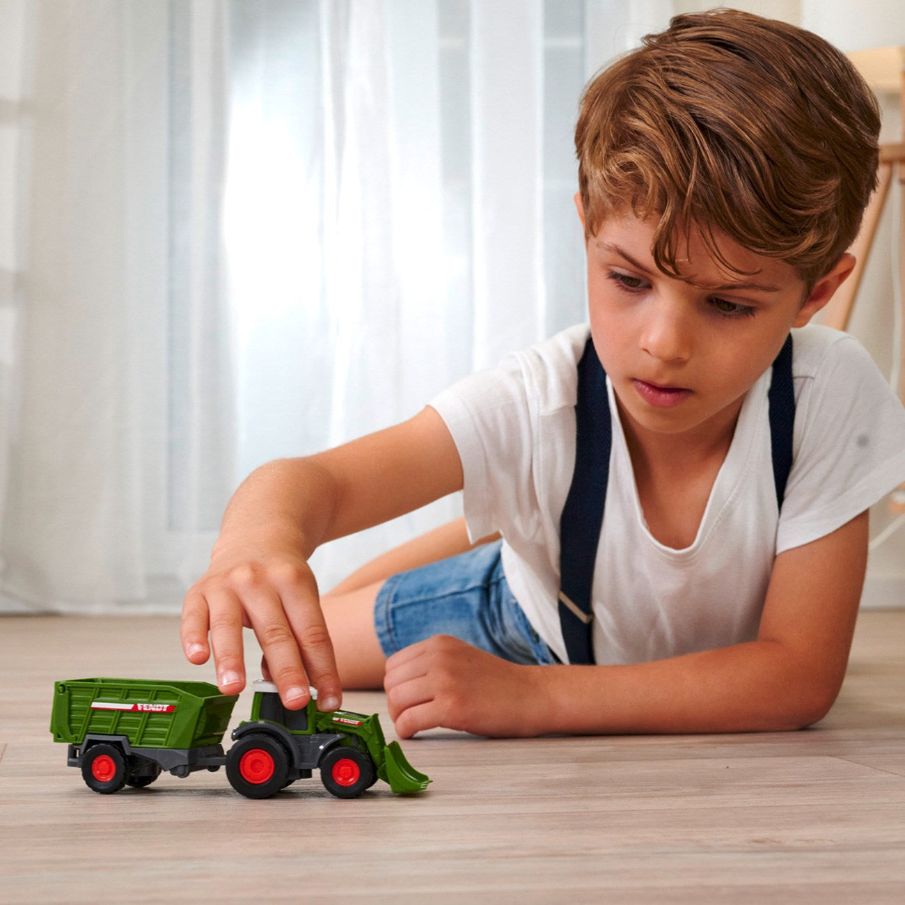 Dickie Toys Fendt tractor set with trailer