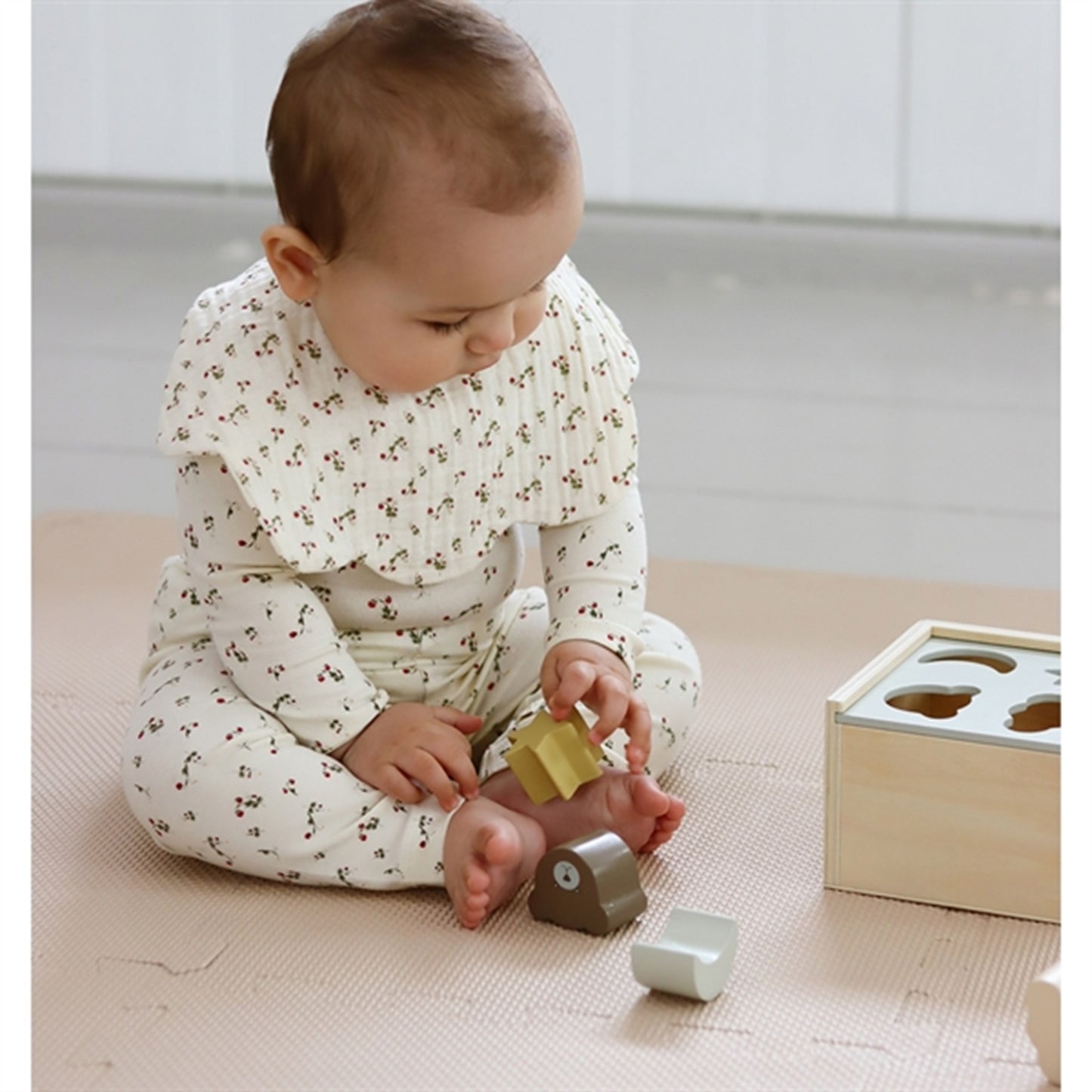 That's Mine Wood Chris Wooden Bricks