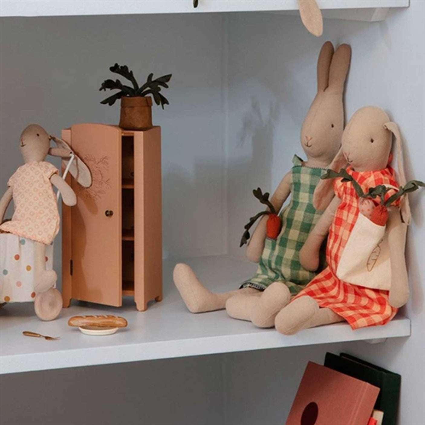 Maileg Rabbit Overalls 49 cm 2