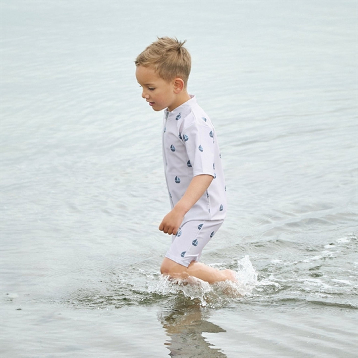 Petit Crabe Sand Boat Natsu Onesie with Zipper