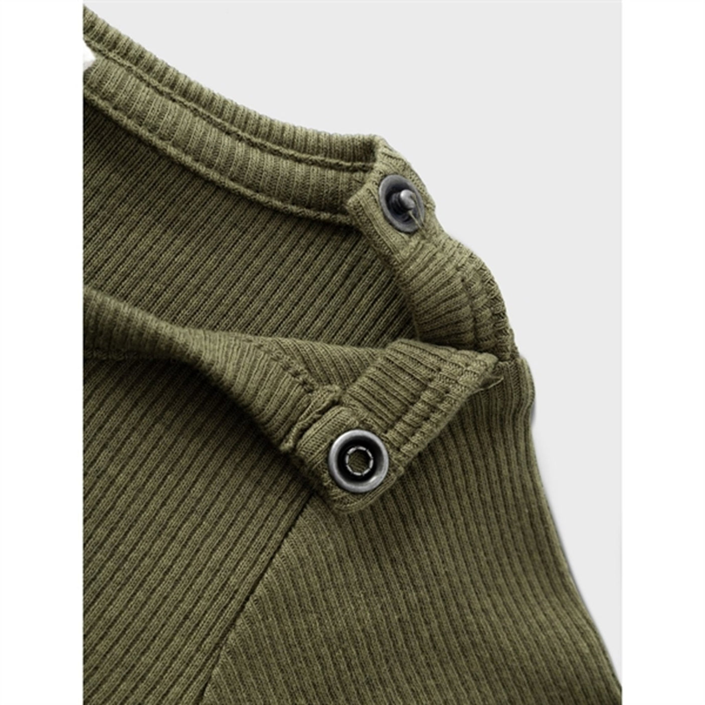 Name it Dusty Olive Kaba Body