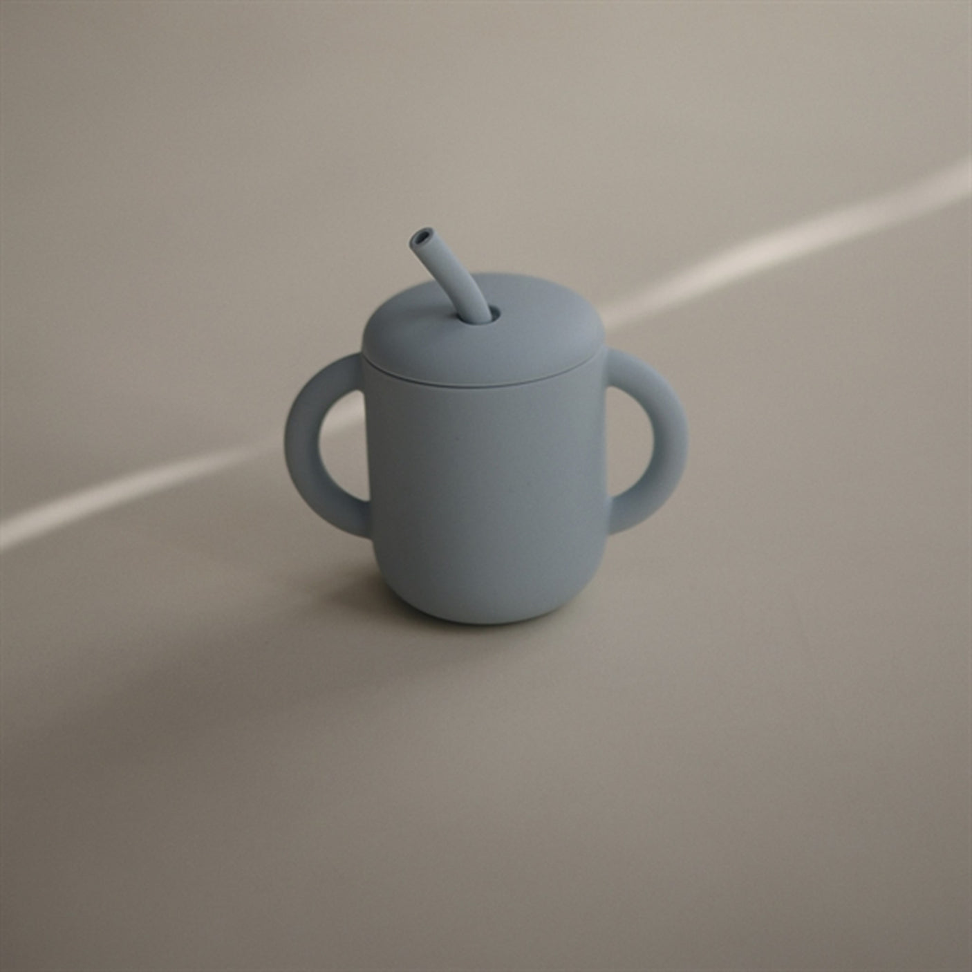 Mushie Silicone Cup Powder Blue