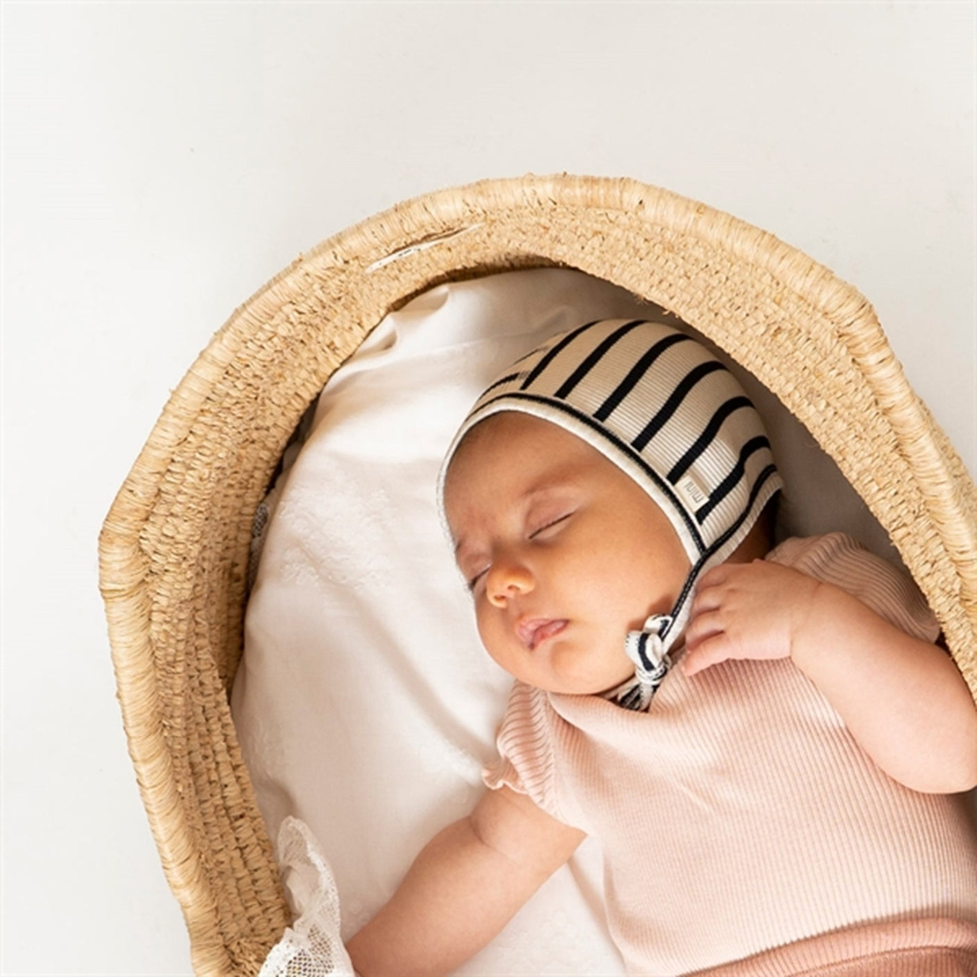 Minimalisma Bloom Helmet Sailor