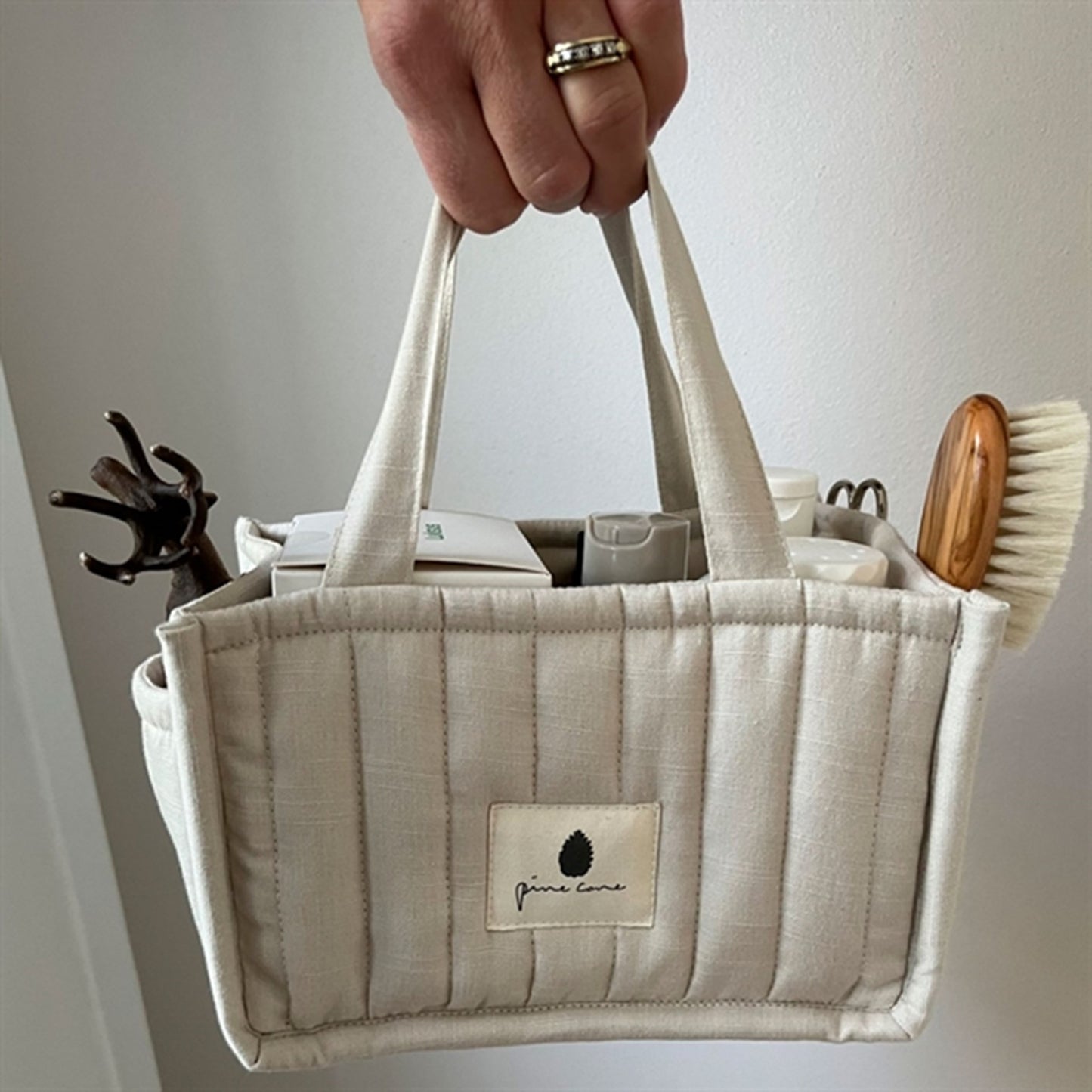 Pine Cone Herman Storage Natura