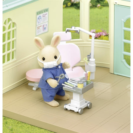 Sylvanian Families® Country Dentist Set