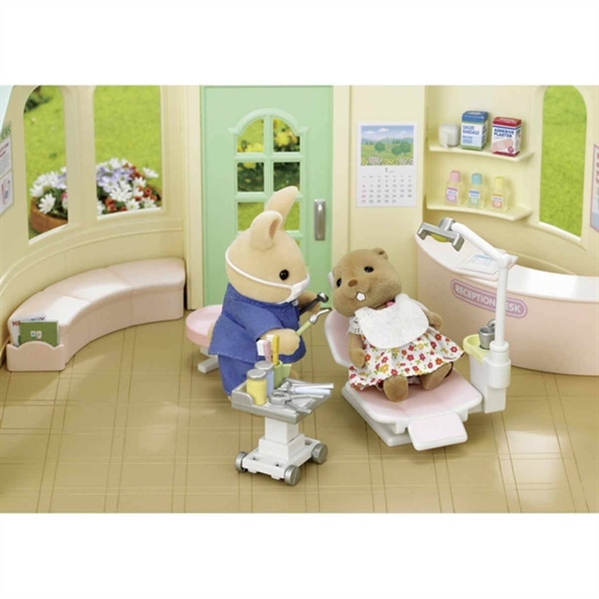 Sylvanian Families® Country Dentist Set