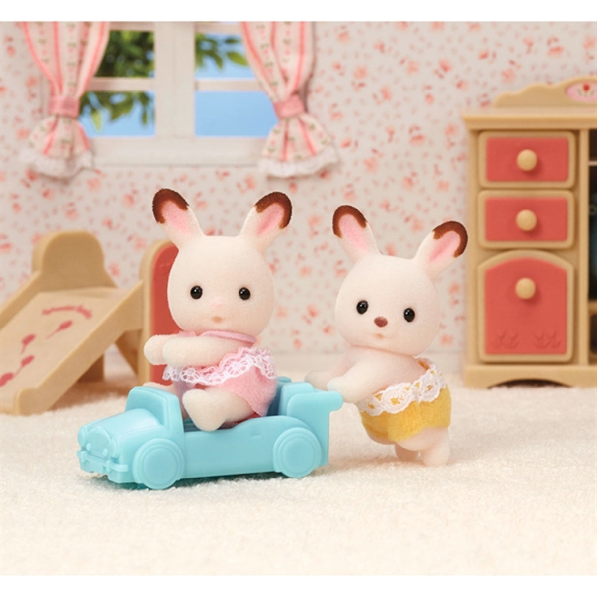 Sylvanian Families® Chocolate Rabbit Twins