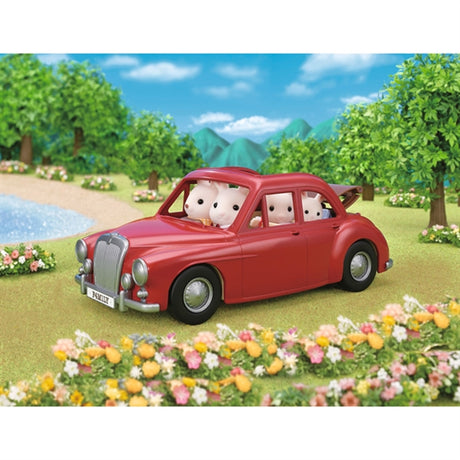 Sylvanian Families® Family Cruising Car