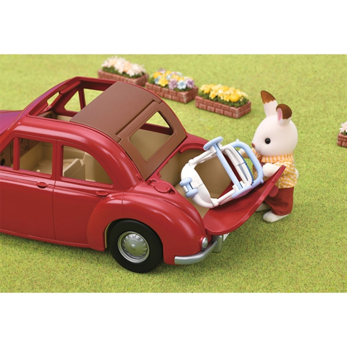 Sylvanian Families® Family Cruising Car