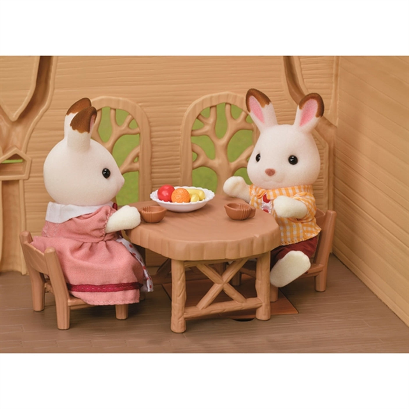 Sylvanian Families® Lakeside Lodge