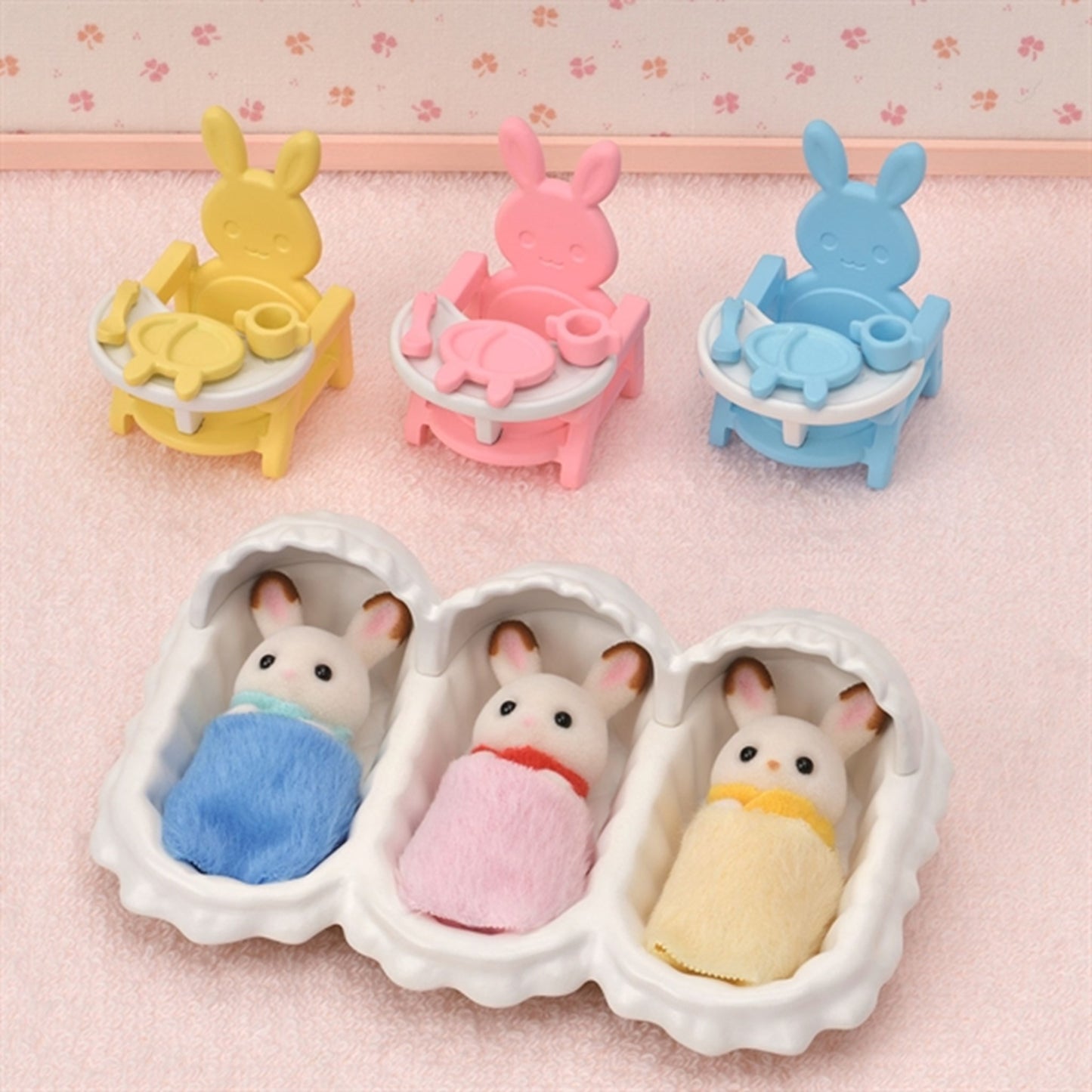 Sylvanian Families® Triplets Care Set