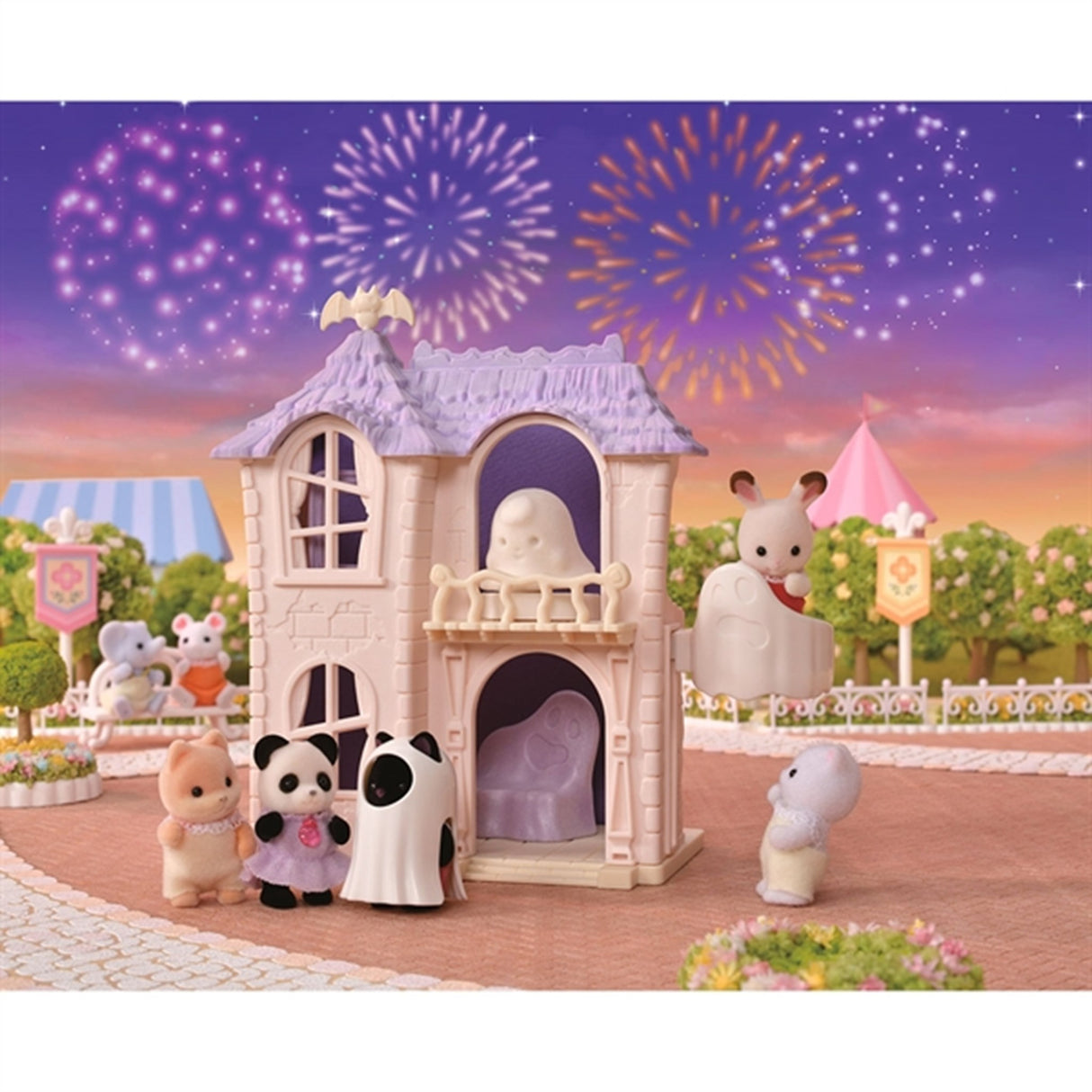Sylvanian Families® Spooky Surprise House