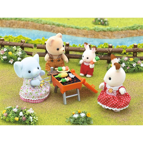 Sylvanian Families® BBQ Picnic Set Elephant Girl