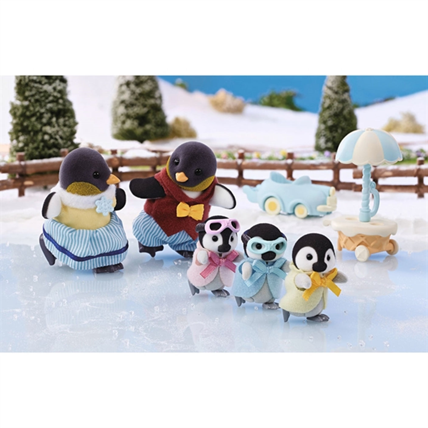 Sylvanian Families® Penguin Family