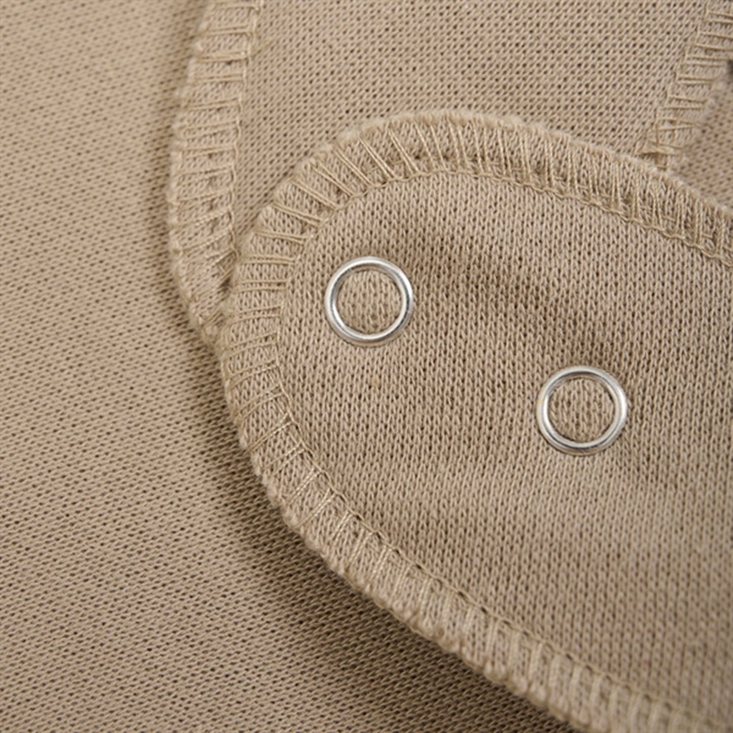 Pippi Bandana Bib Fasters Charmetrold Silver Mink