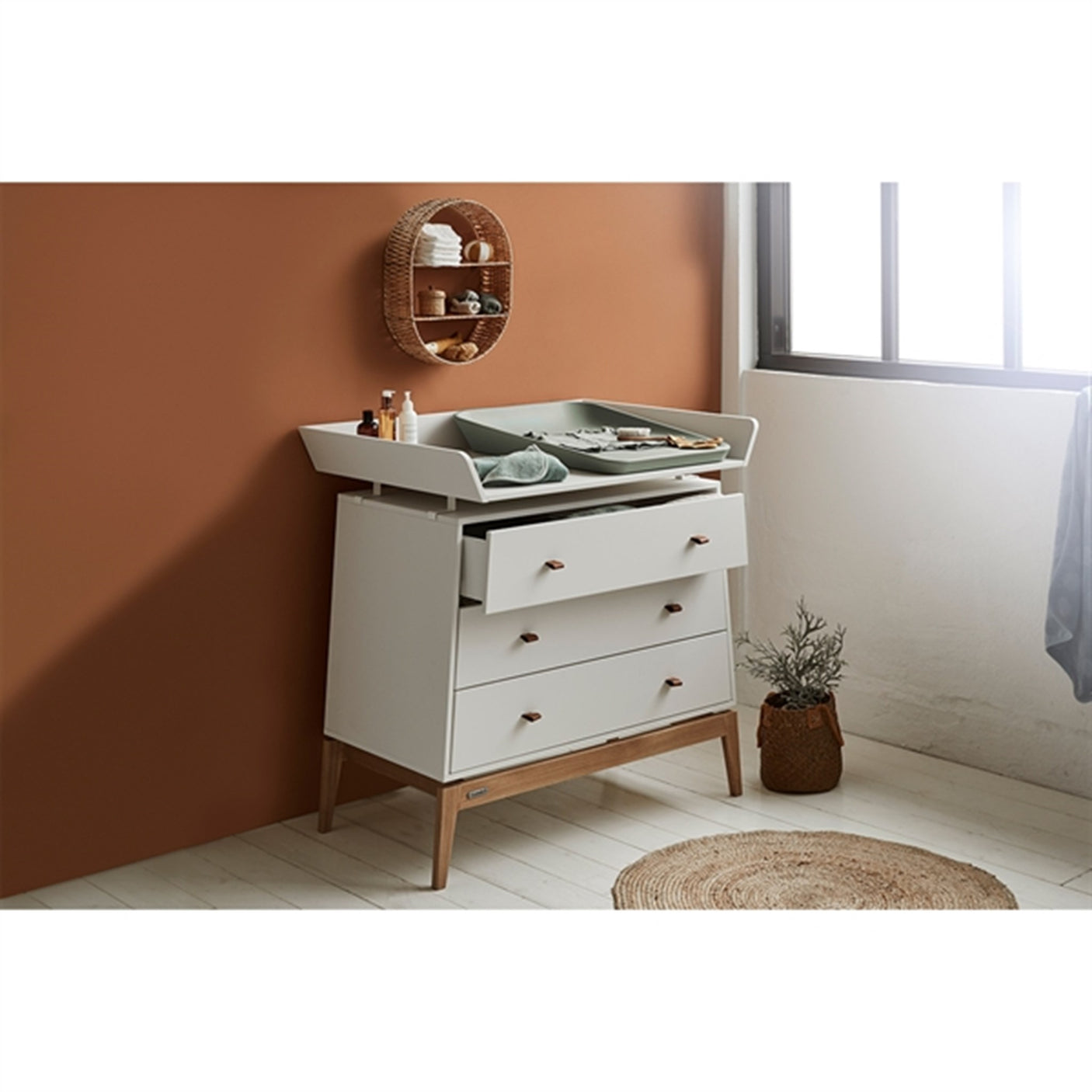Leander Luna™ Chest of Drawers White/Oak