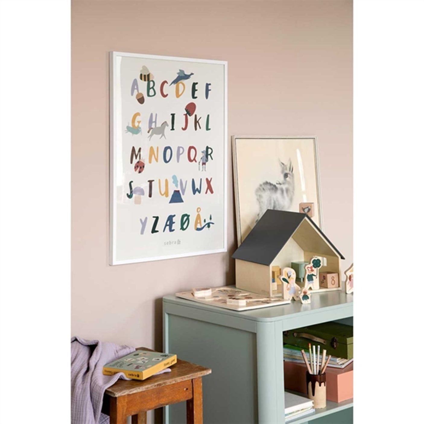 Poster Alphabet A-Å Pixie Dragon