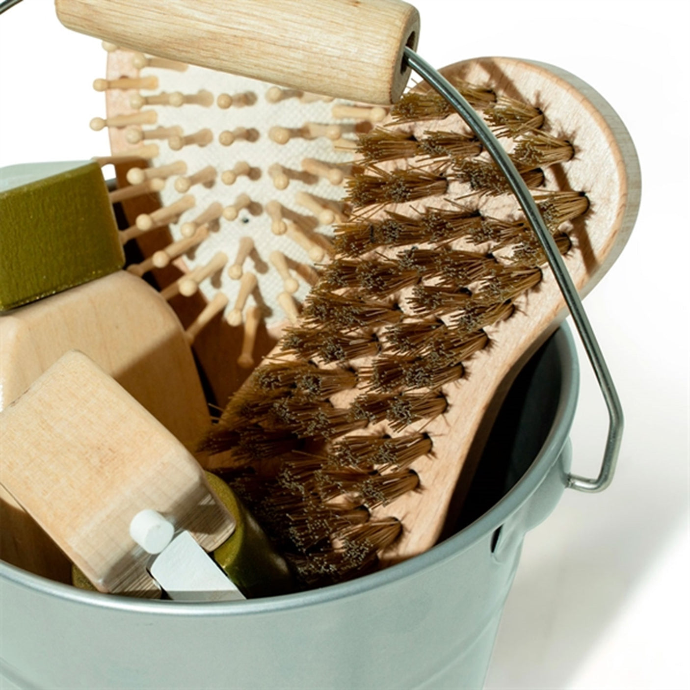 by Astrup Currycomb Set to Hobby Horse