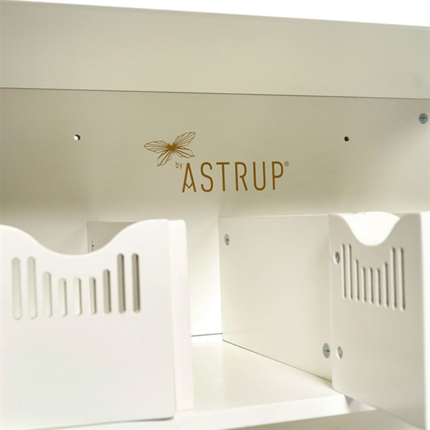 by Astrup Horse Stall Wall