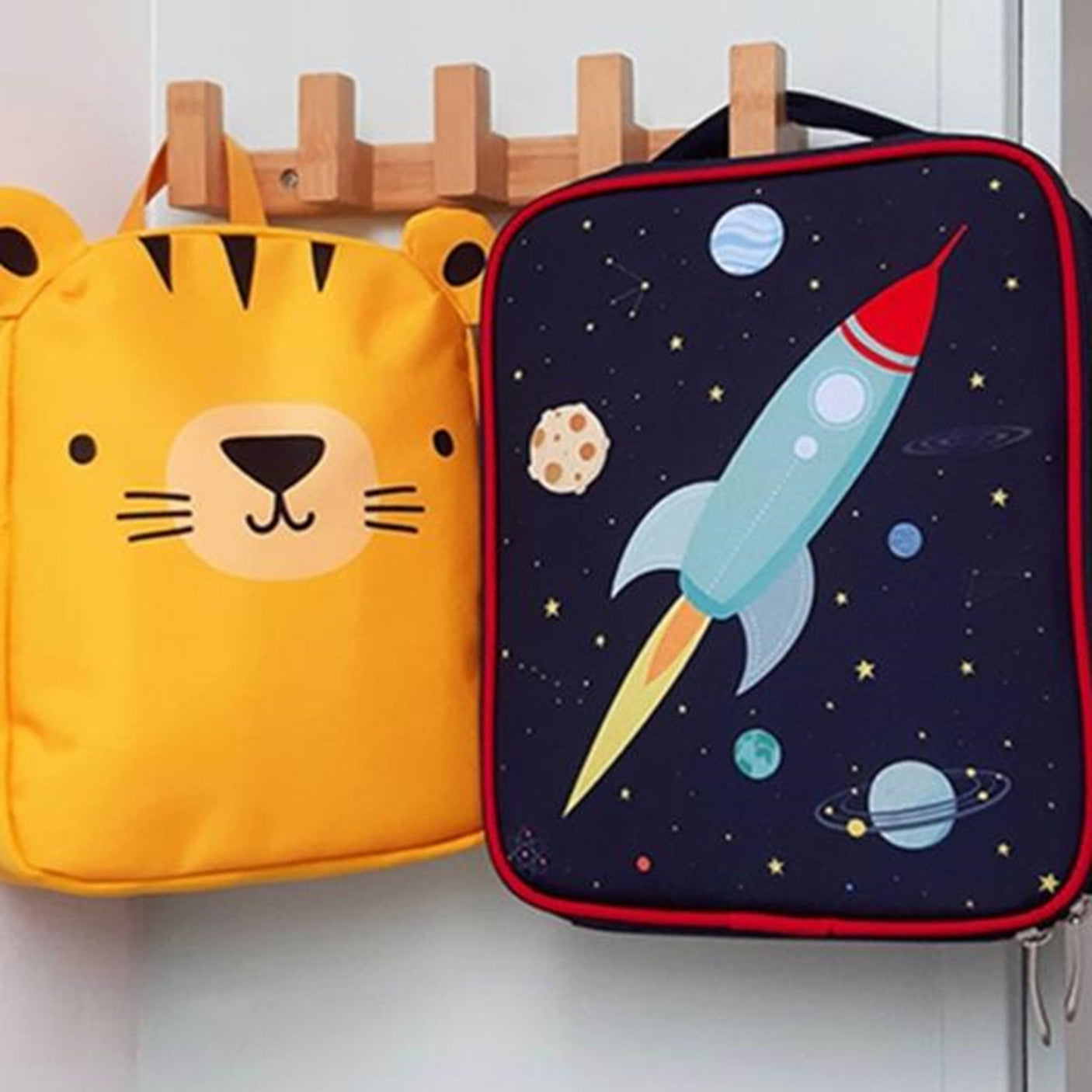 A Little Lovely Company Cool Bag Space 3