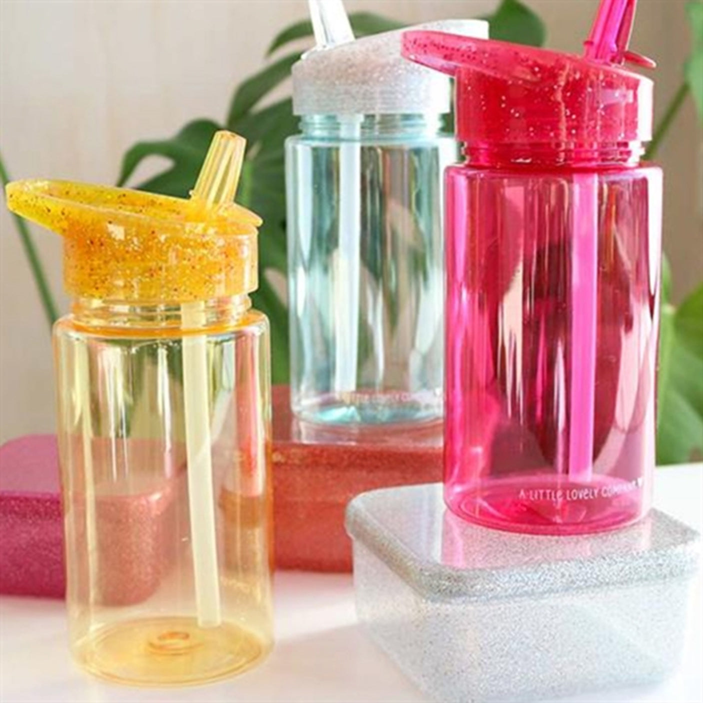 A Little Lovely Company Drink Bottle Glitter Pink 2