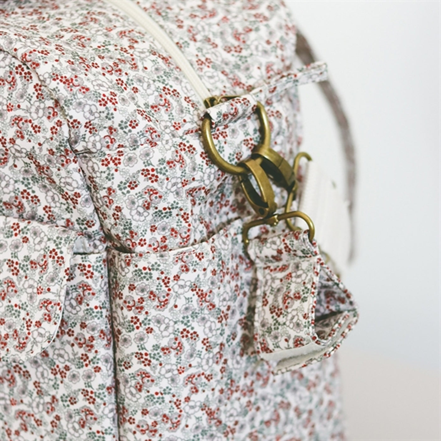 That's Mine Nursing Bag Benne Bouquet Rouge