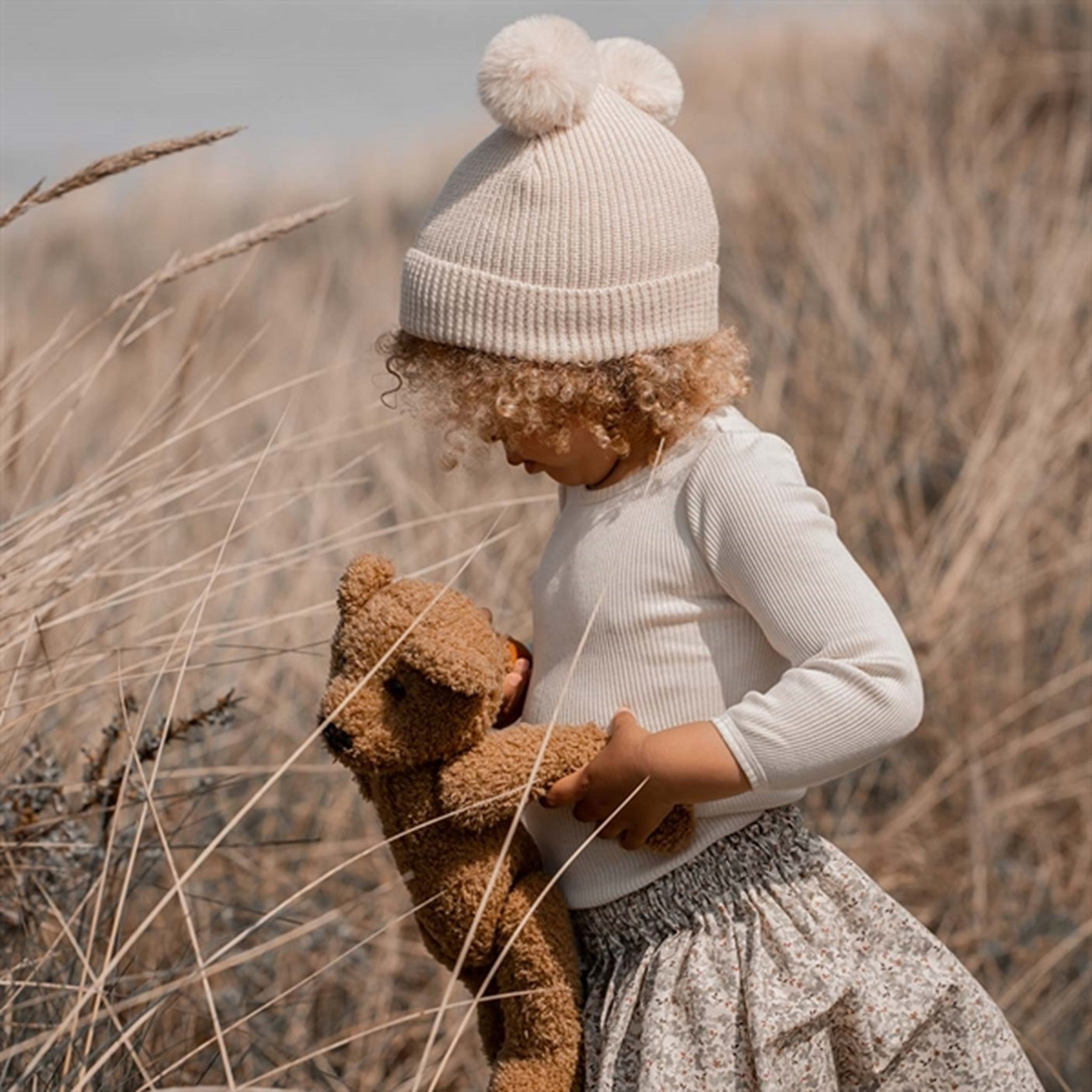 Huttelihut Hat Rib Fold Up Fakefur Off White/Off White Pompom