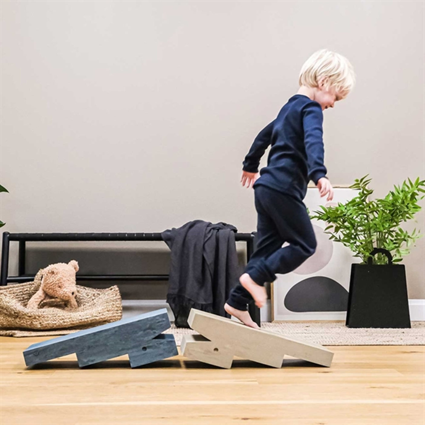 bObles Crocodile M+ Marble Walnut 4