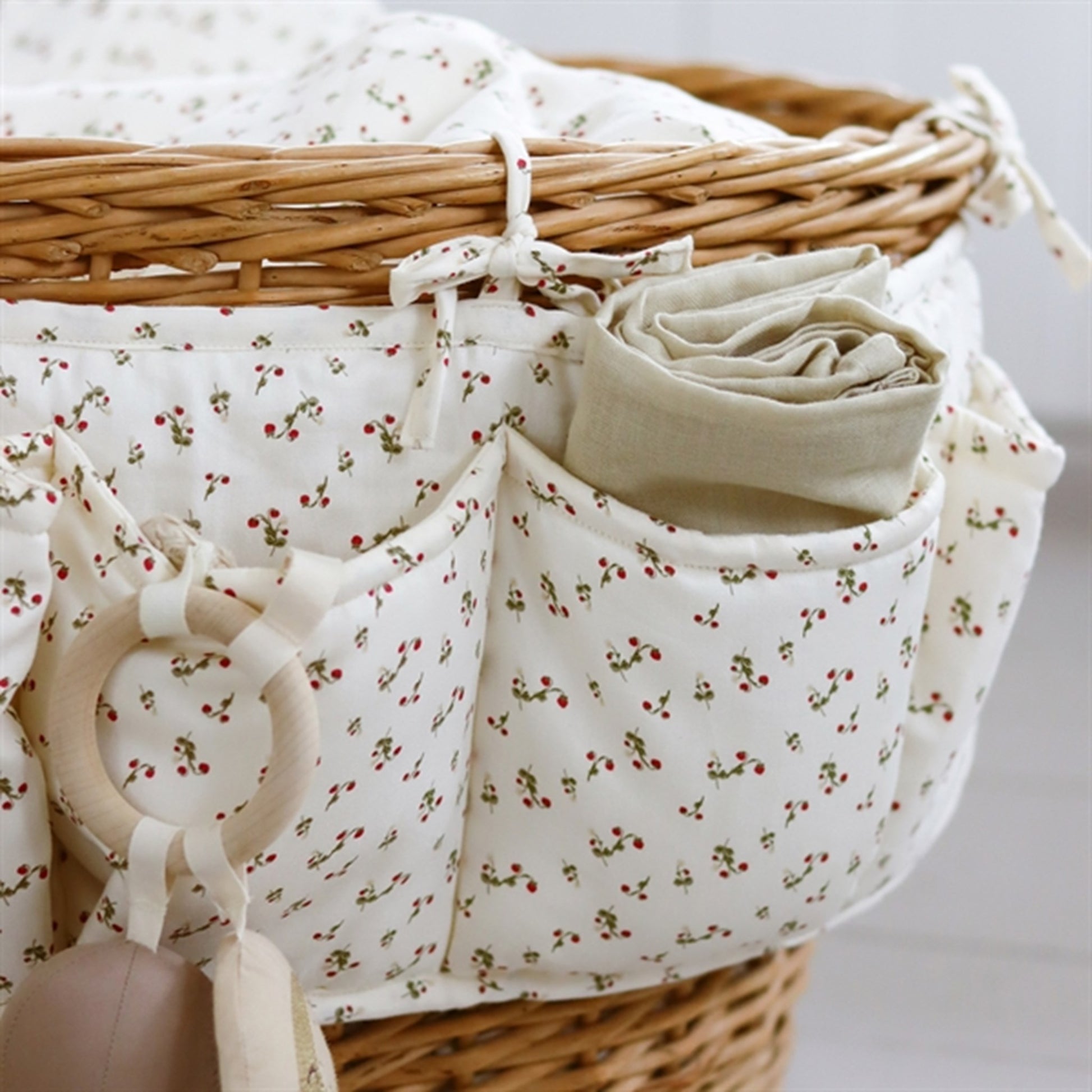 That's Mine Wild Berries Louis Bed Pocket