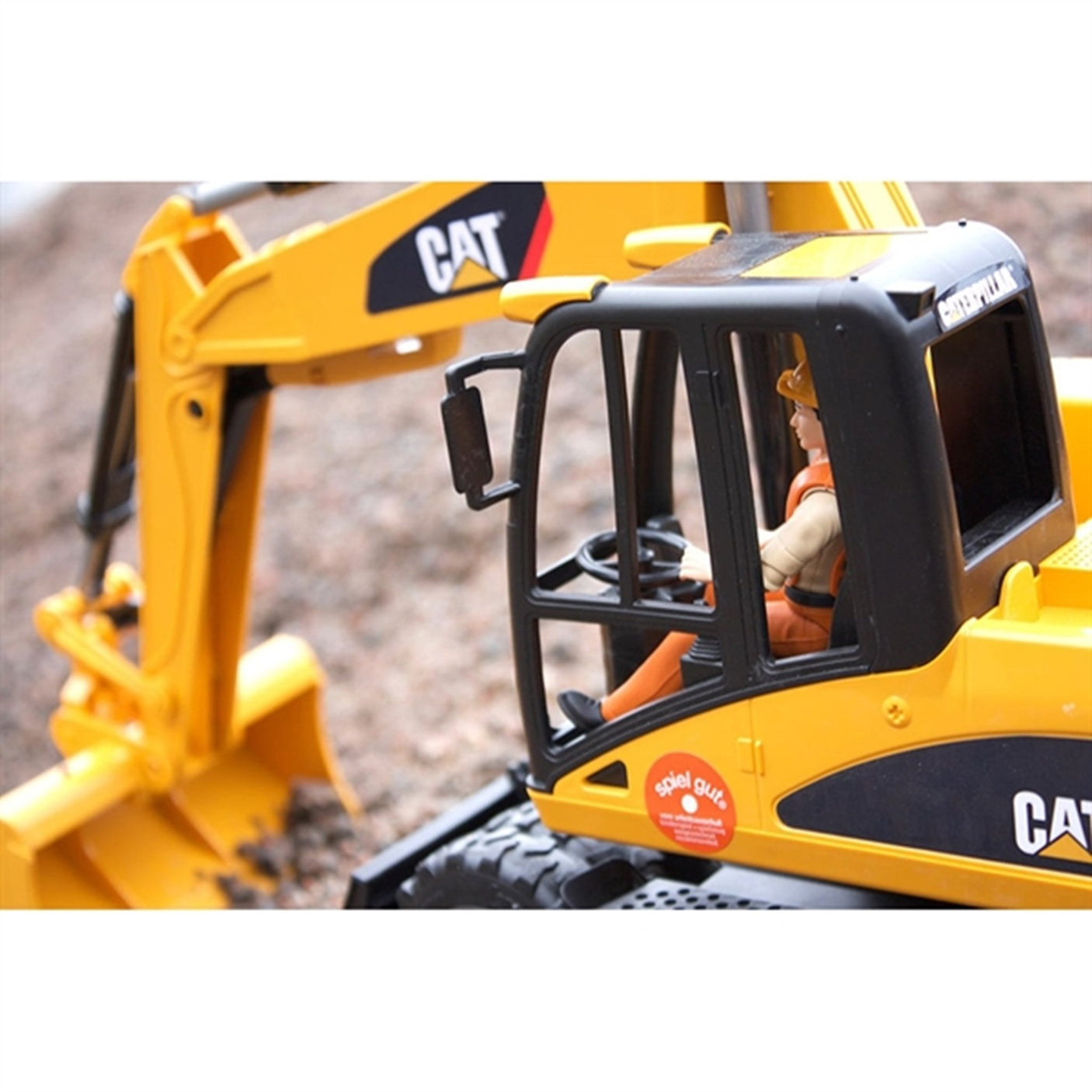 Bruder CAT Wheel Loader