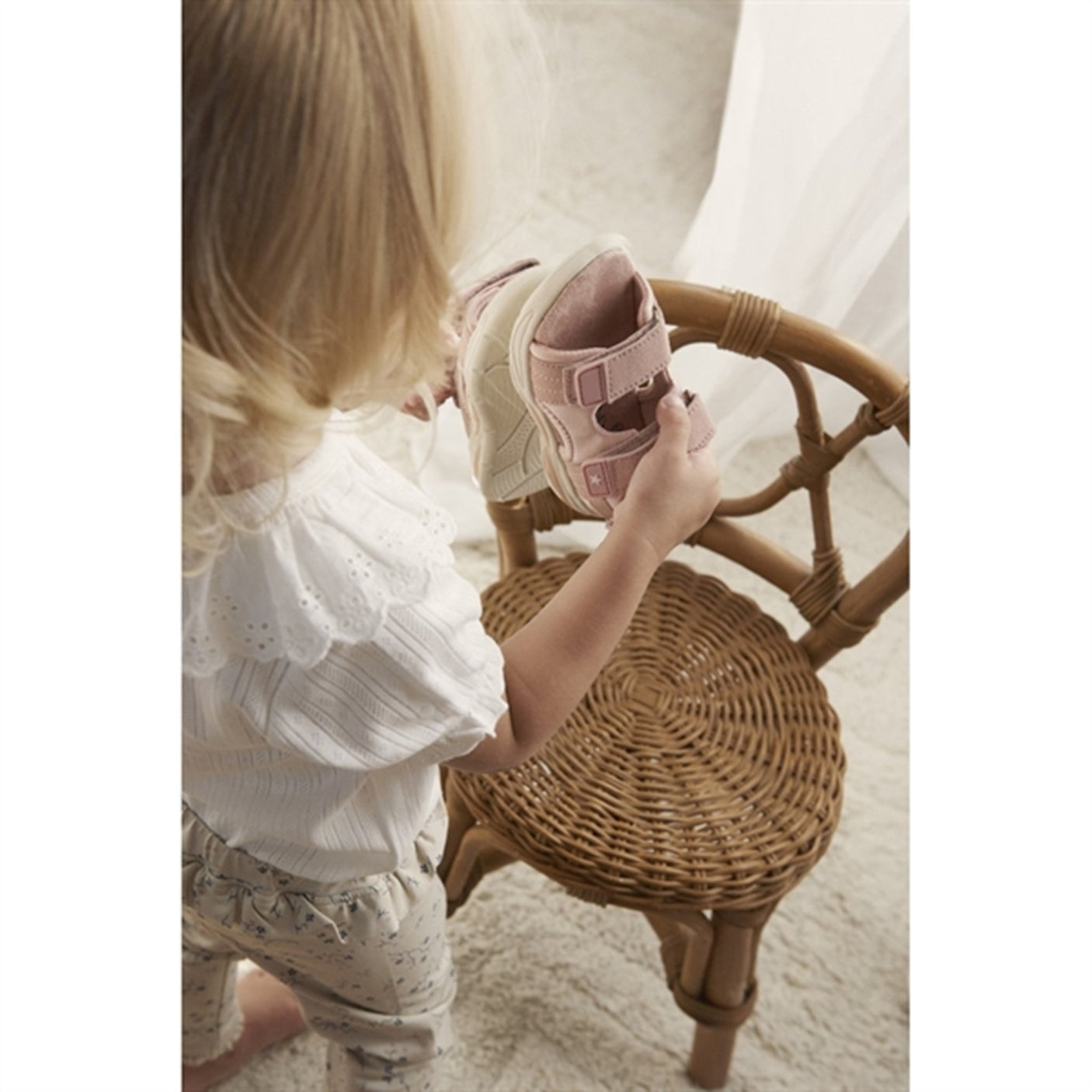 En Fant Sandal Velcro with Light Misty Rose