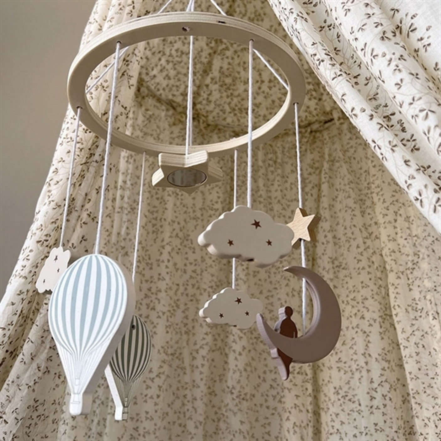 Cam Cam Copenhagen Cot Mobile Wooden Dreamland