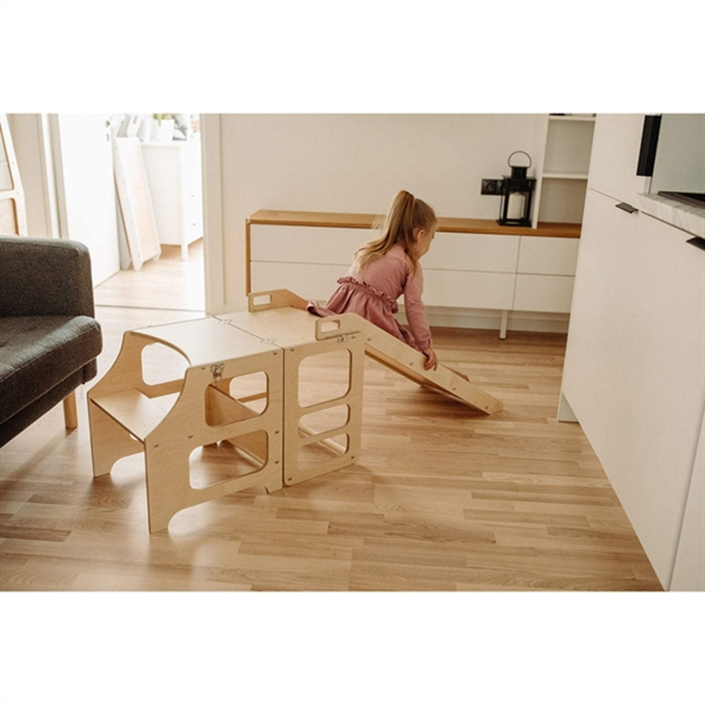 Duck Woodworks Foldable Kitchen Tower w. Slide Natural