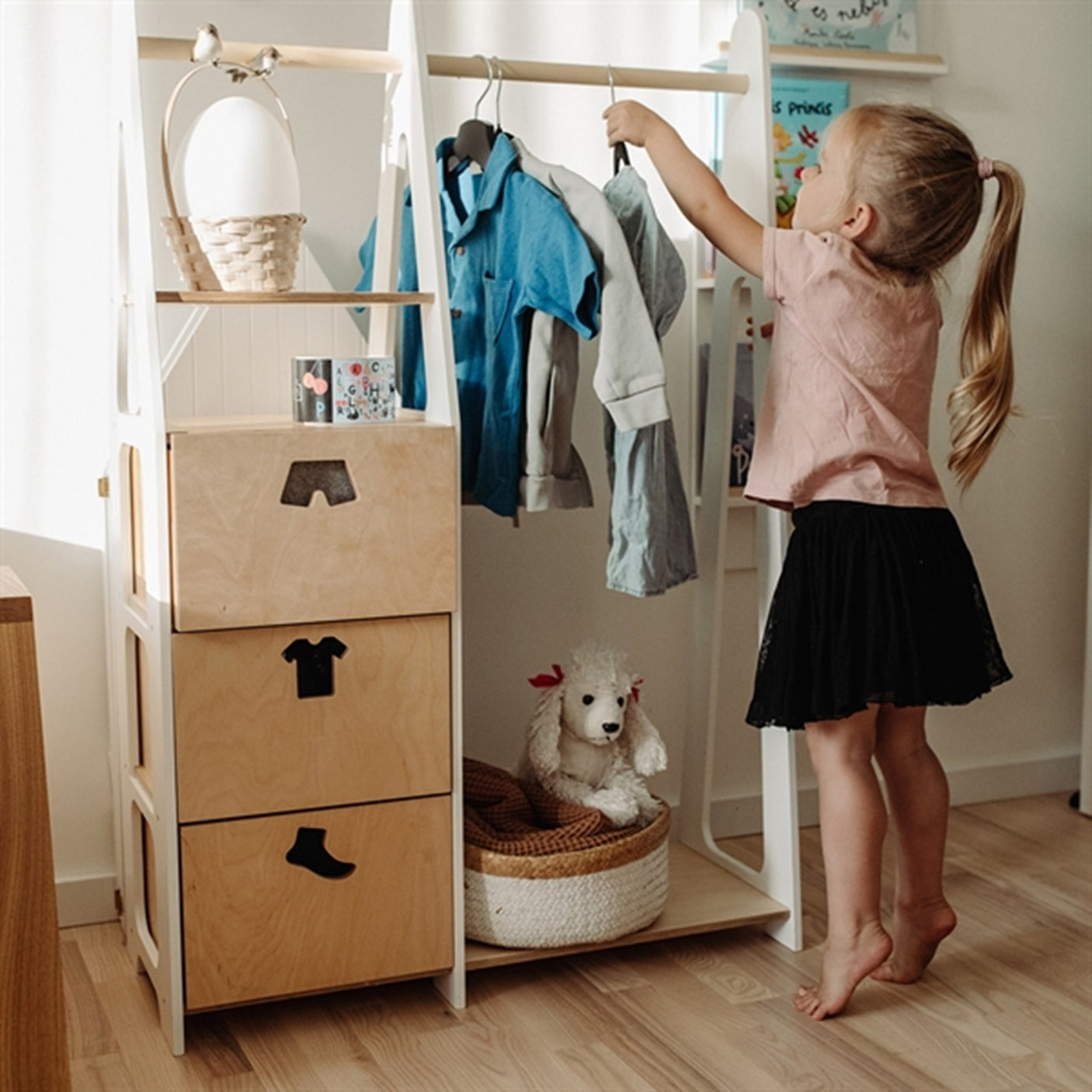 Duck Woodworks Children Wardrobe with Drawers White