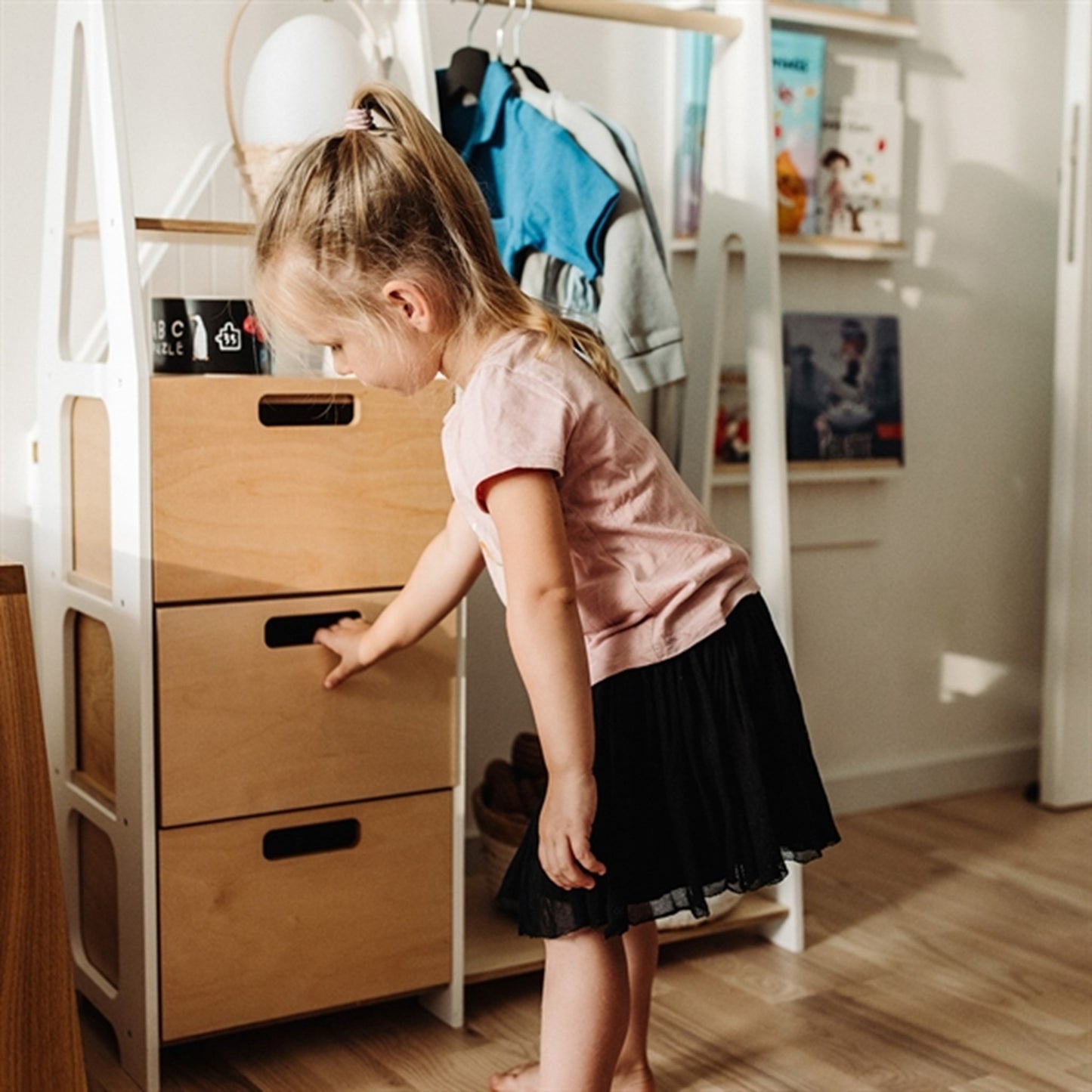Duck Woodworks Children Wardrobe with Drawers White