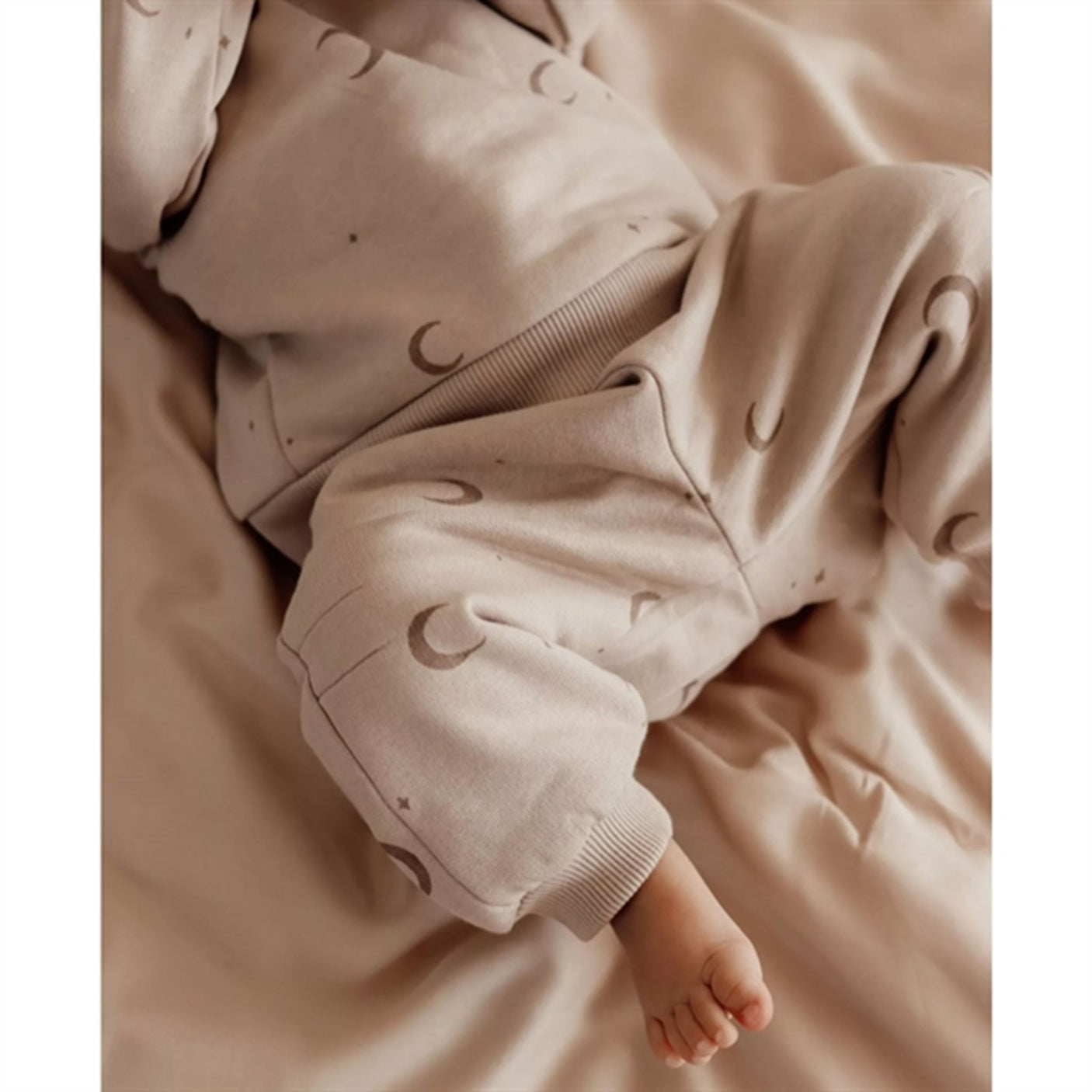 That's Mine Calm Moon Kim Sweatpants