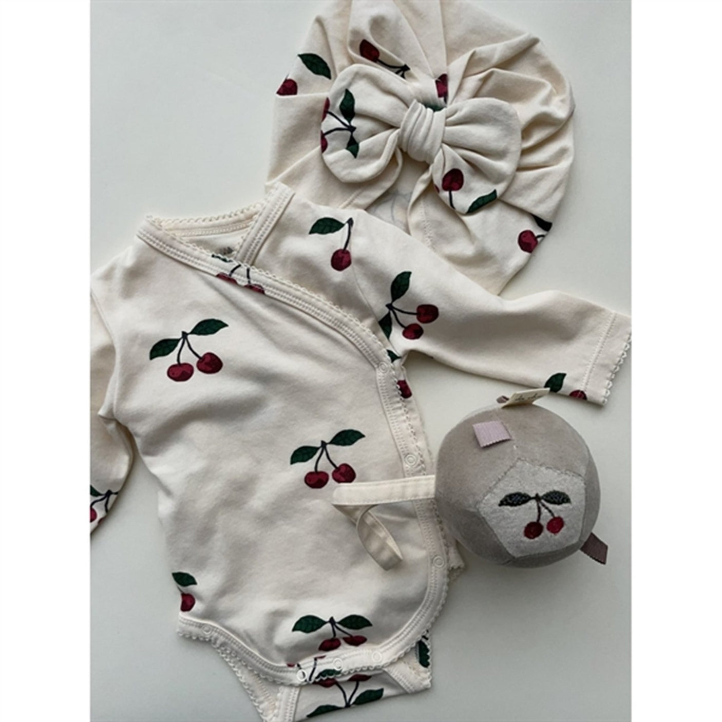 Konges Sløjd Ma Grande Cerise Basic Newborn Body