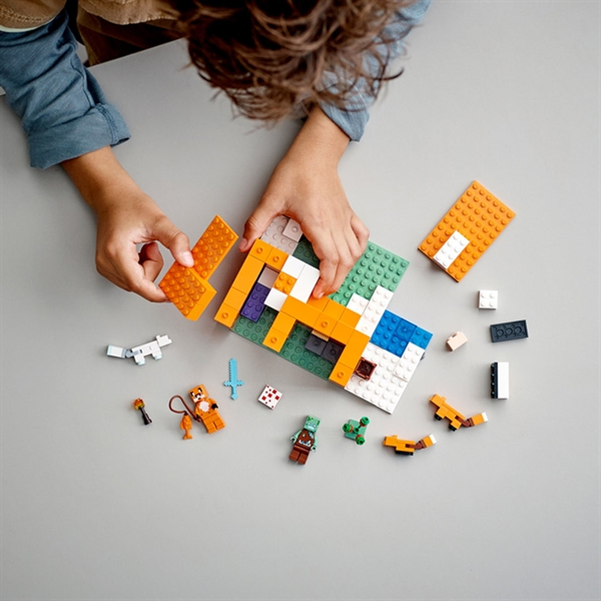 LEGO® Minecraft® The Fox Lodge