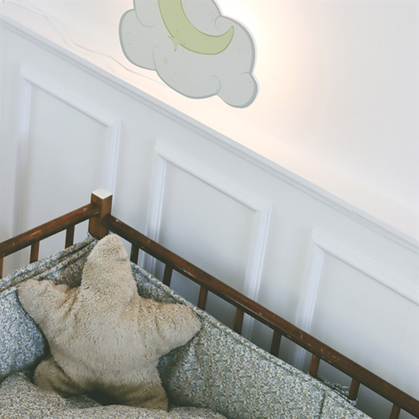 That's Mine Bed Bumper Lotus Bouquet Bleu