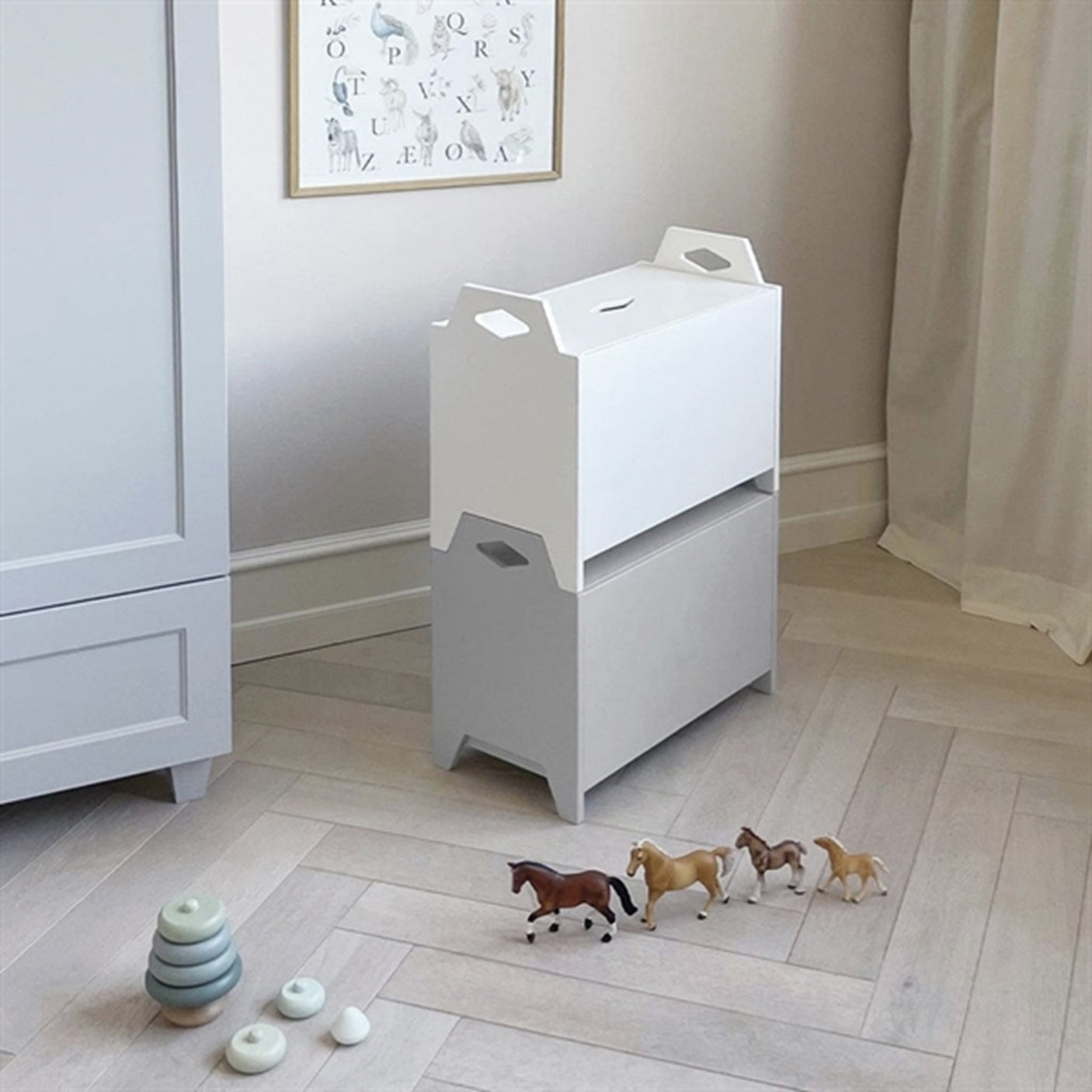 Cam Cam Copenhagen Luca Toy Storage White 4