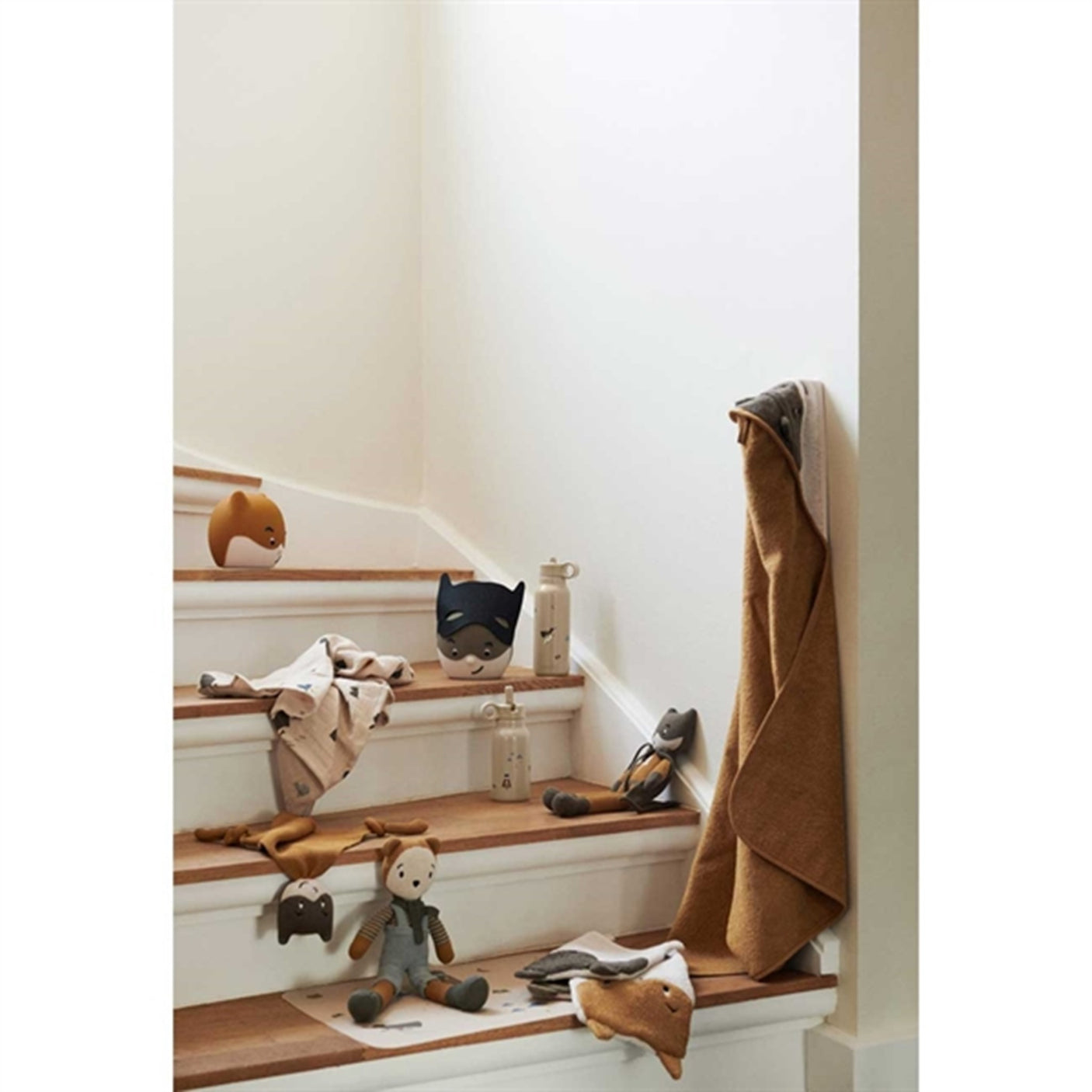 Liewood Augusta Hooded Towel Superhero Golden Caramel