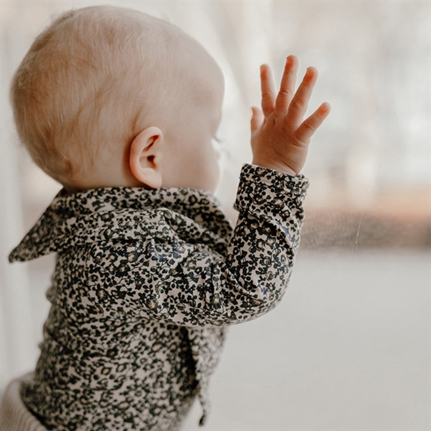 That's Mine Bandana Bib 1-Pack Ly Flores Sandshell/Blue