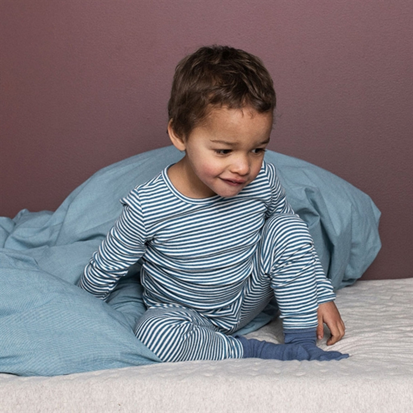 Serendipity Sky/Offwhite Slim Stripe Blouse