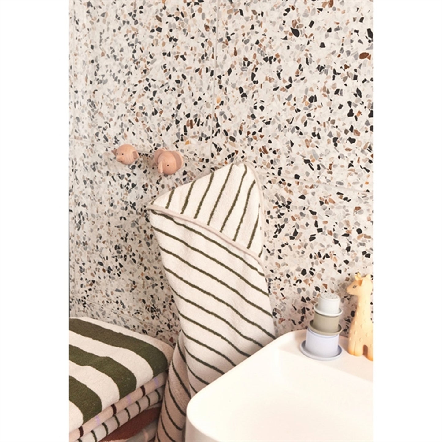 OYOY Raita Hooded Towel Green / Offwhite