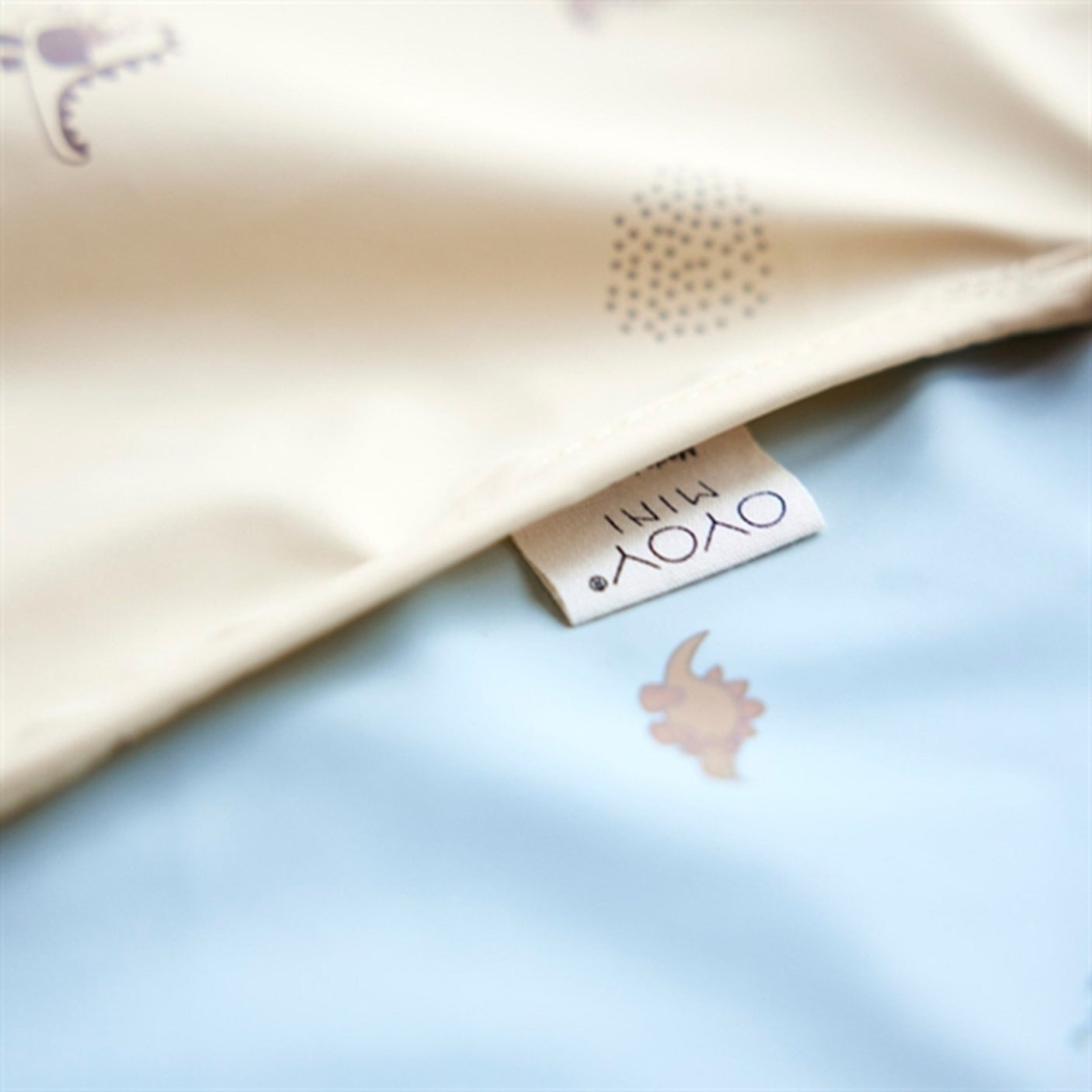 OYOY Cape Bib Dino Butter