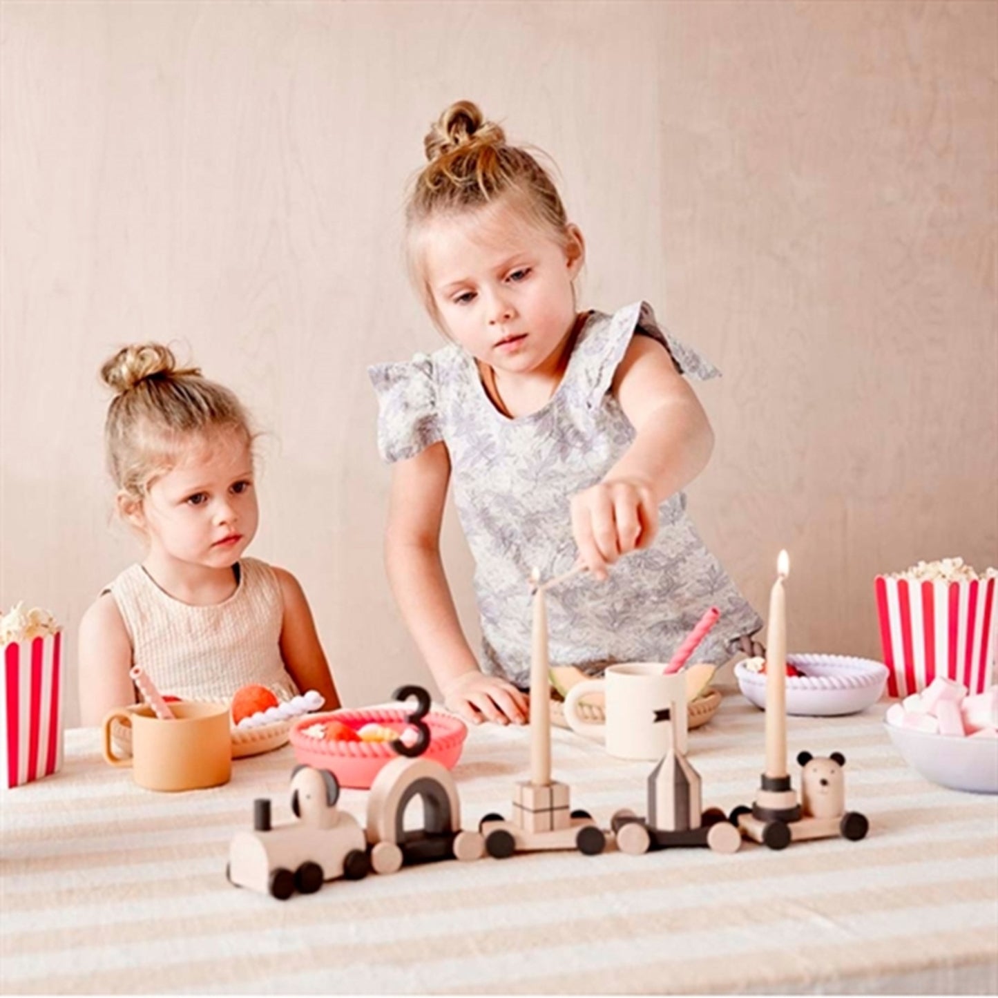 OYOY Otti Birthday Train Nature/Dark