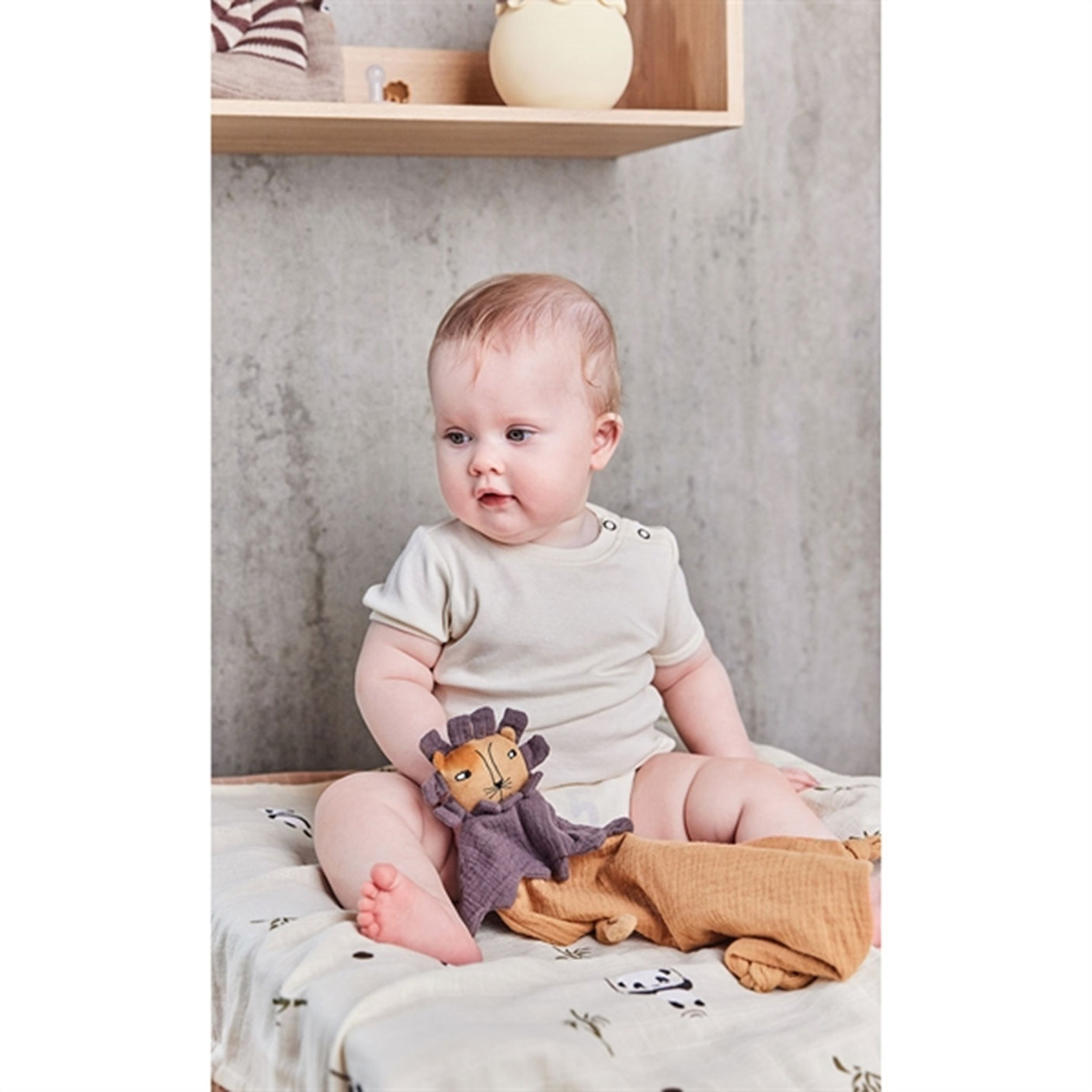 OYOY Mini Lobo Lion Cuddle Cloth Caramel